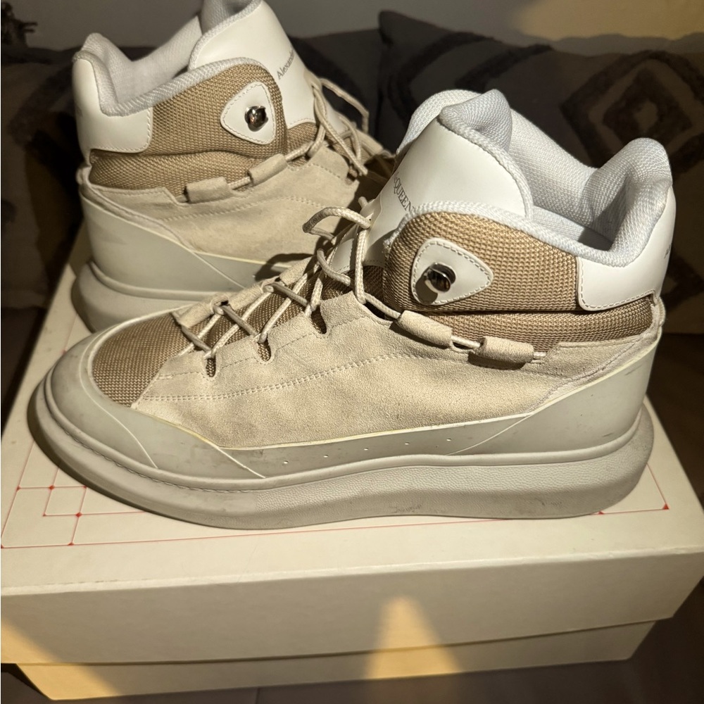 Alexander Mcqueens size 12 men’s..beige and white